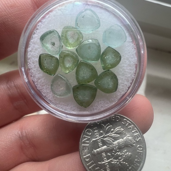 8 carats or genuine watermelon tourmaline polished slices! With gem jar . NICE!! - Picture 2 of 15